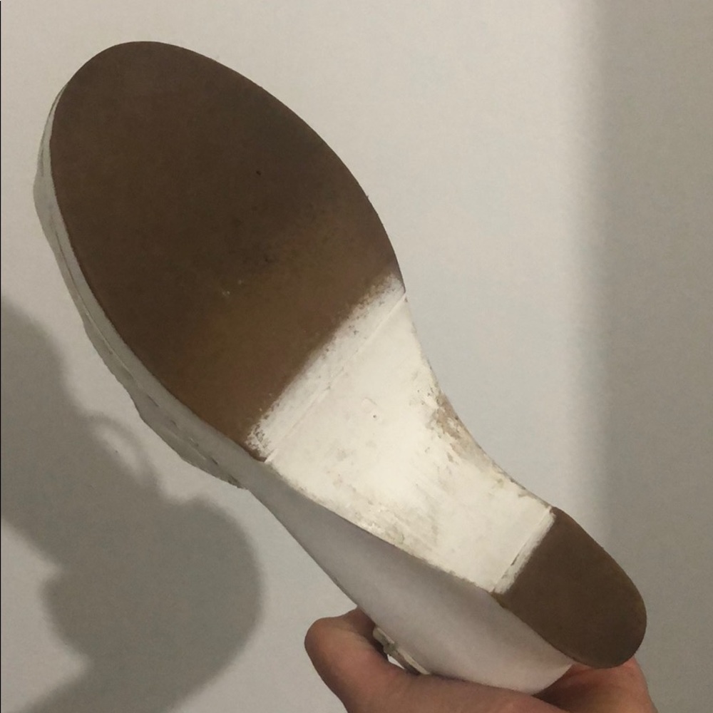 Like new white Swedish hasbeens toffel wood clogs - Picture 6 of 8